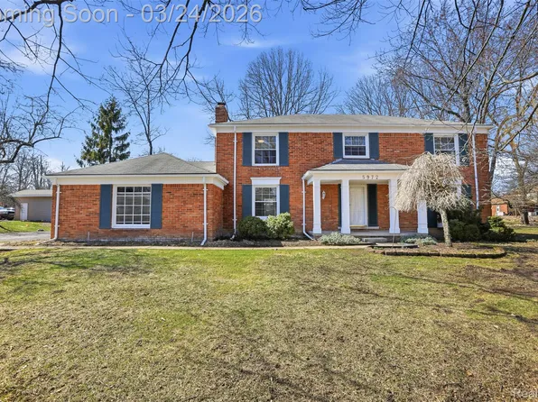 5972 Barnstable Ct, West Bloomfield, MI 48322