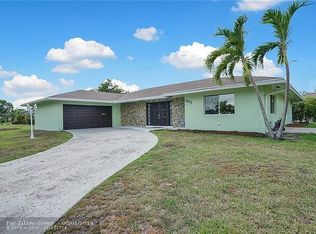 5813 Australian Pine Dr, Tamarac, FL 33319