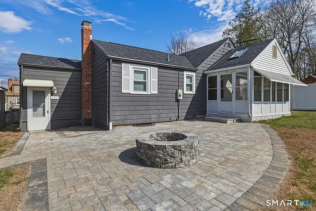 140 Camp Ave — Photo 3
