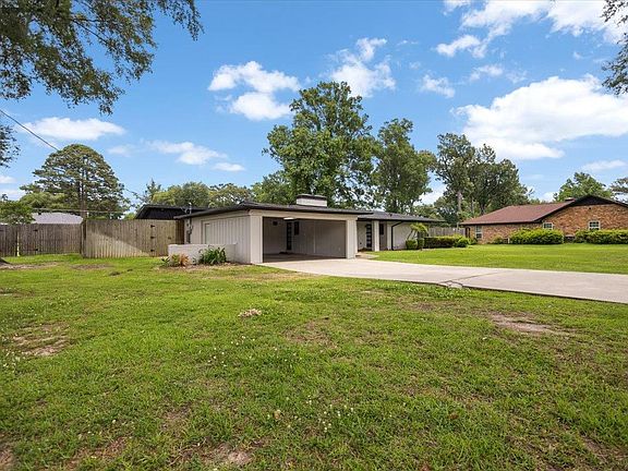 5th image of 1007 Lincoln Dr