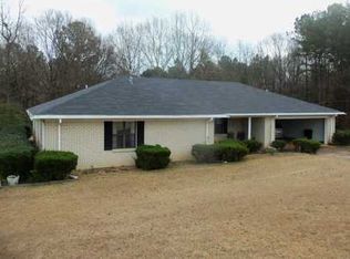 251 Childress Rd, Walnut Grove, MS 39189