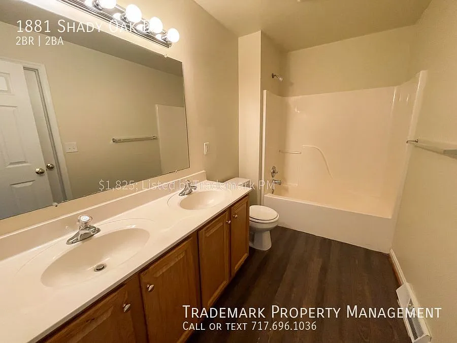 2 bed, 1.5 bath, 1200 sqft, $1,795 — Photo 3