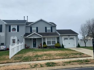 27 Old Orchard Dr, Sicklerville, NJ 08081