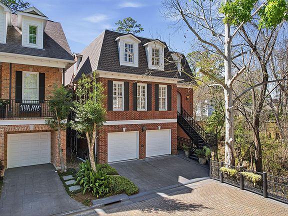 2nd image of 285 Sugarberry Cir