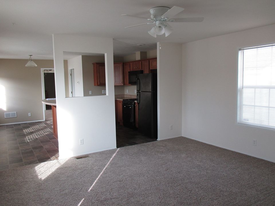 2nd image of 1860 SE Four Seasons Dr #A31