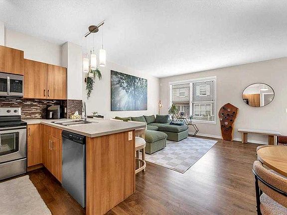5th image of 10 NW Auburn Bay Ave SE #315