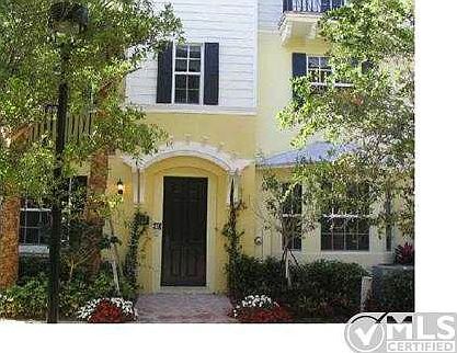 magnolia ct townhome