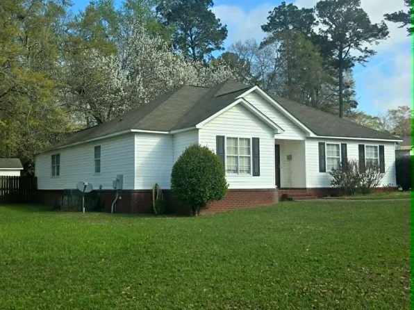 408 Darlington Cir, Dothan, AL 36301