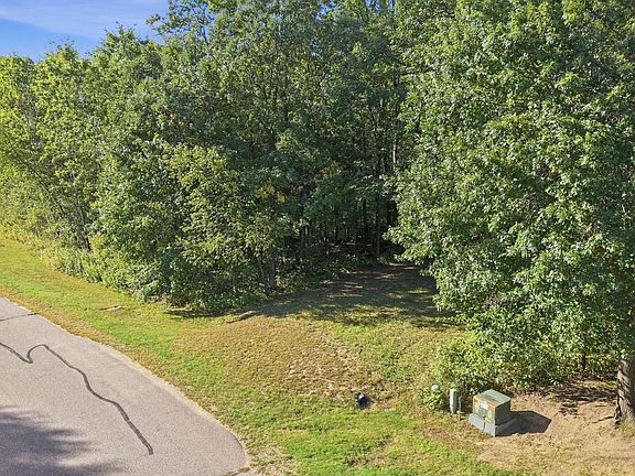 2nd image of 146th Ave