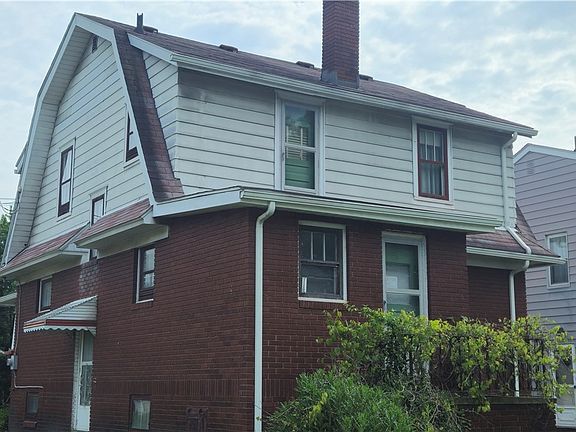 3rd image of 387 E York St
