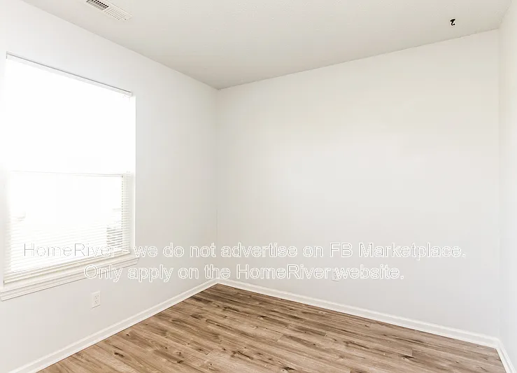 102 Winterberry Ln — Photo 12