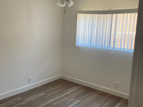2nd image of 11248 Emelita St APT 4