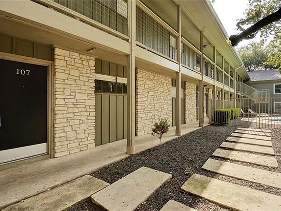 2nd image of 2303 E Side Dr APT 107