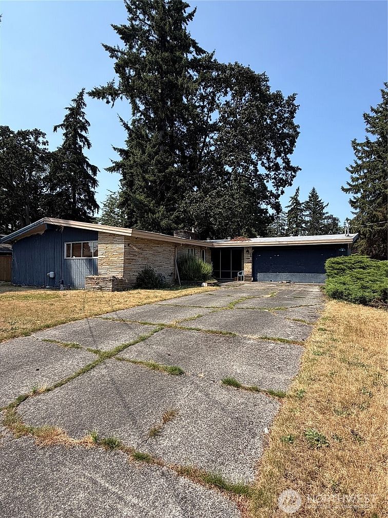1st image of 3005 Sylvia Boulevard S