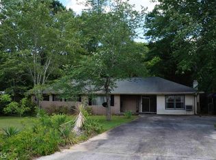 750 Victoria Ln, Oxford, GA 30054