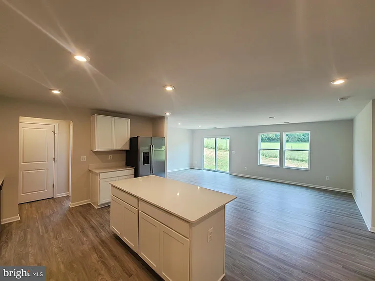 11 Holly Rd — Photo 6