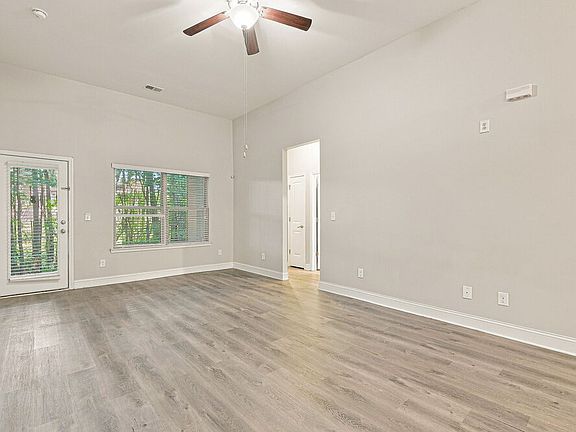 4th image of 4890 Summersun Dr