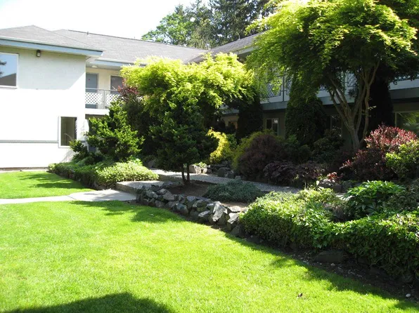 5905 200th St SW APT 102, Lynnwood, WA 98036