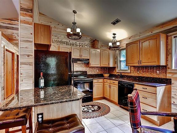 2nd image of 5133 Arrowhead Dr