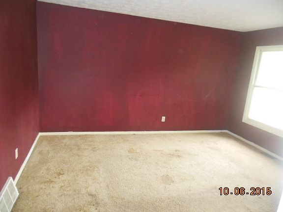 5th image of 137 Manchester Dr
