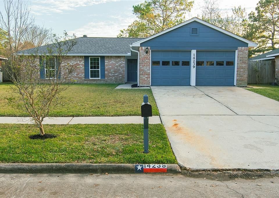 1st image of 14239 Bateau Dr
