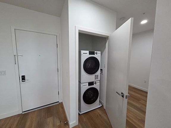 5th image of 175-77 W 7th St #306