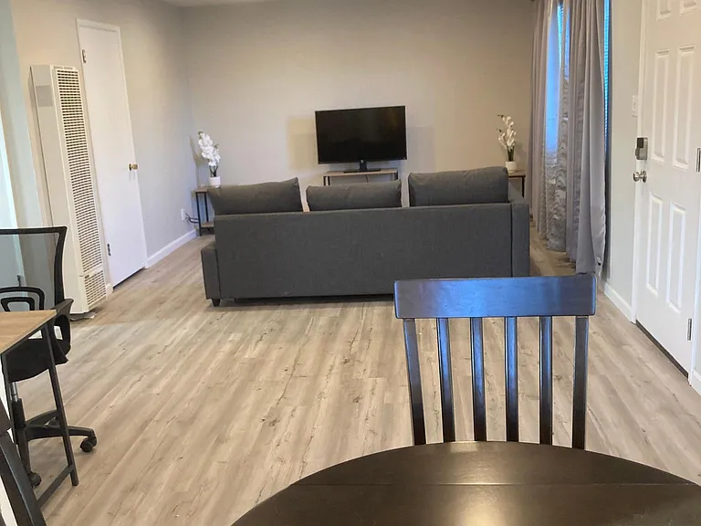 1691 Ontario Dr #6SIX — Photo 9
