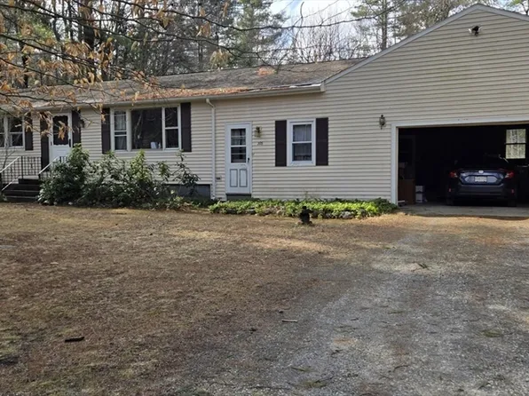 305 Brooker Hill Rd, Becket, MA 01223