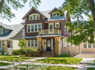 2613 N 47th St, Milwaukee, WI 53210