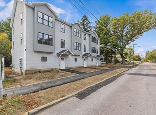 162 West St #2, Essex Junction, VT 05452