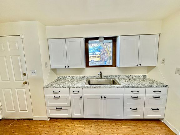 5th image of 1701 E Olympic Ave #1703