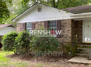 107 Park Cir, Trenton, TN 38382