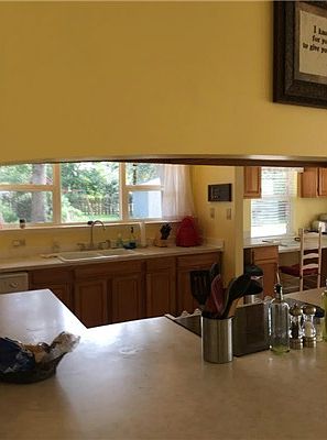 2nd image of 608 Rosemary Dr