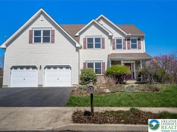 21 Millbrook Ct, Palmer Twp, PA 18045