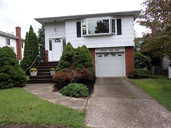 2nd image of 1658 William St