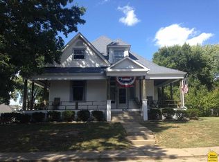 920 W 2nd St, Sedalia, MO 65301