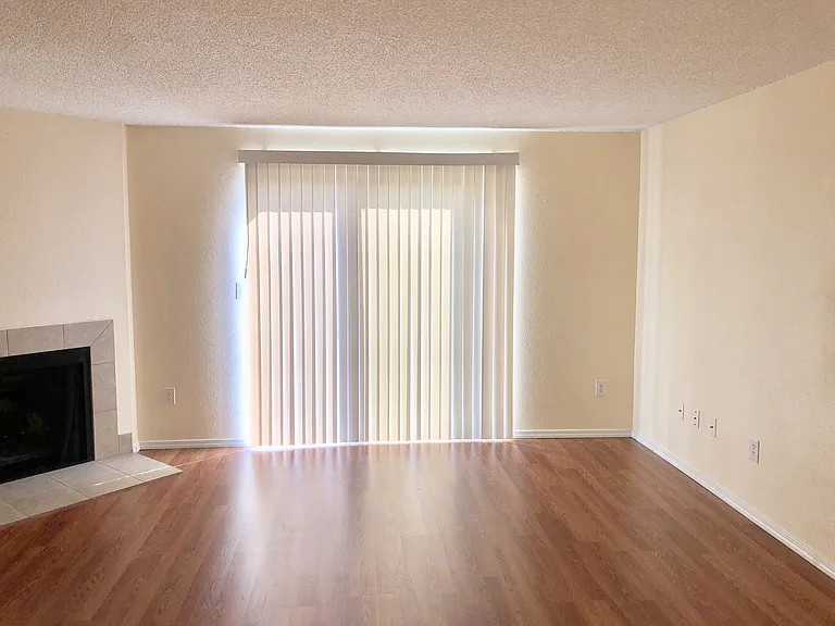 Auburn 4-Plex — Photo 8