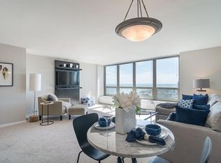 3460 N Lake Shore Dr #1BR, Chicago, IL 60657