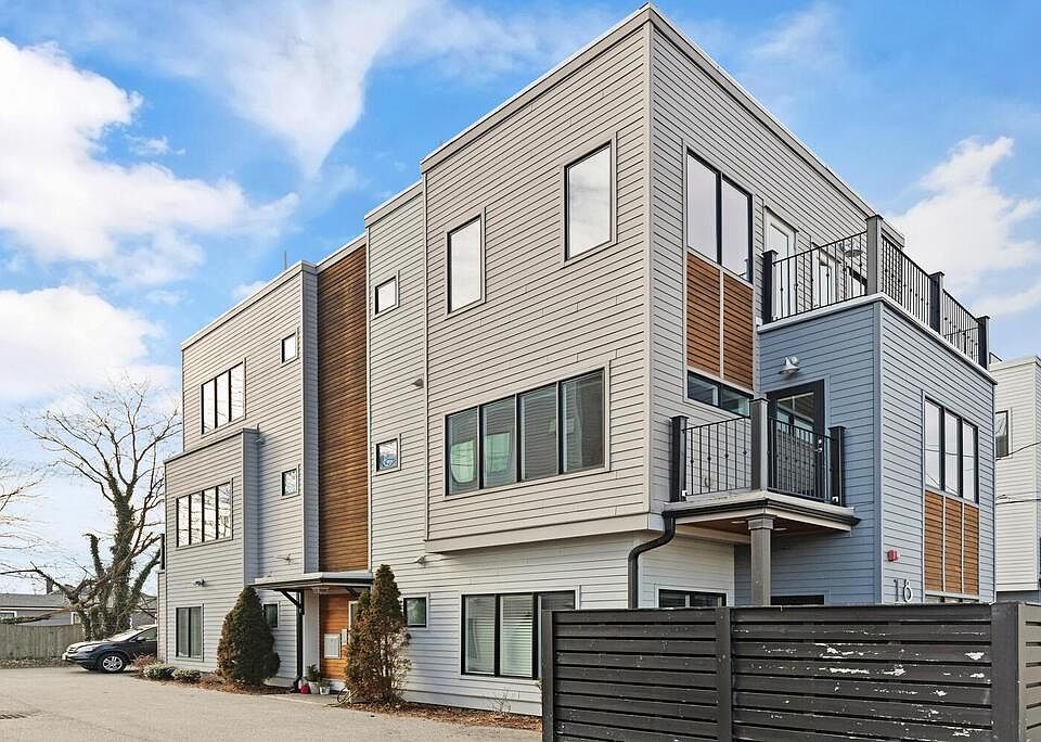 1st image of 18 Ophir St #2
