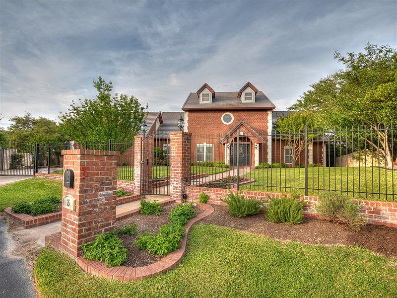 3 Cottondale Rd, The Hills, TX 78738 Zillow