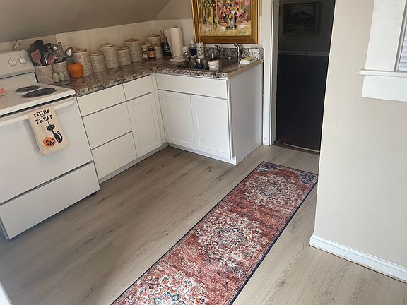 4th image of 315 6th St #2N