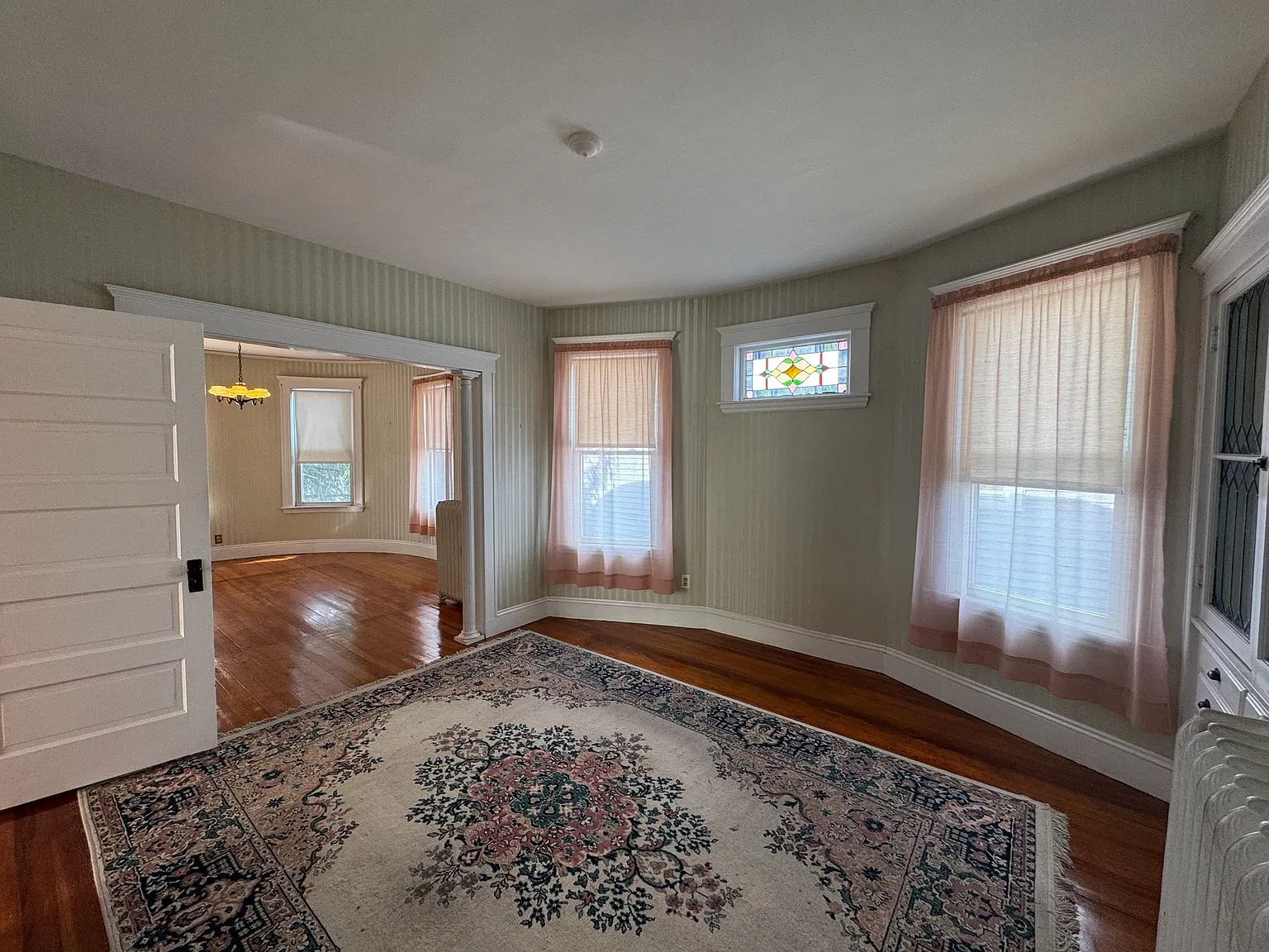 2 bed, 1.0 bath, 1000 sqft, $2,200 — Photo 1