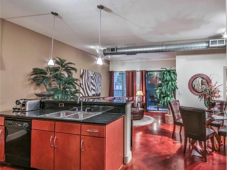 1901 Post Oak Blvd #1406 — Photo 6