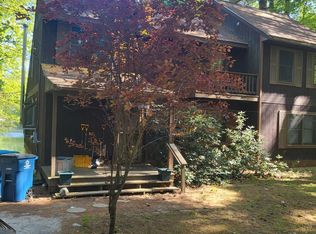 93 Lakeshore Dr, Monson, MA 01057