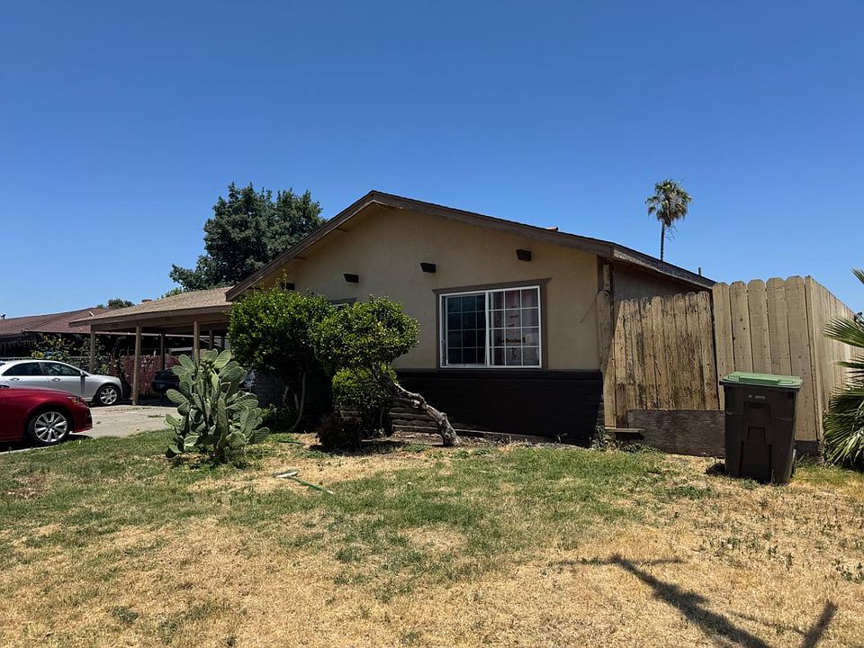 2nd image of 8024 Albany Dr