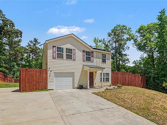 3rd image of 175 Noketchee Dr