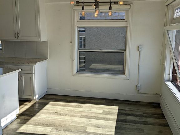 4th image of 1030 E Ocean Blvd Unit 411