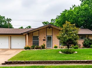 3213 Thames St, Irving, TX 75062