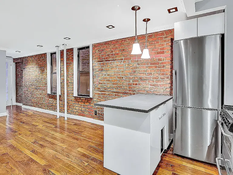 115 Mulberry St #5R — Photo 3