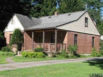 3 Woodside Dr, Glenville, NY, 12302